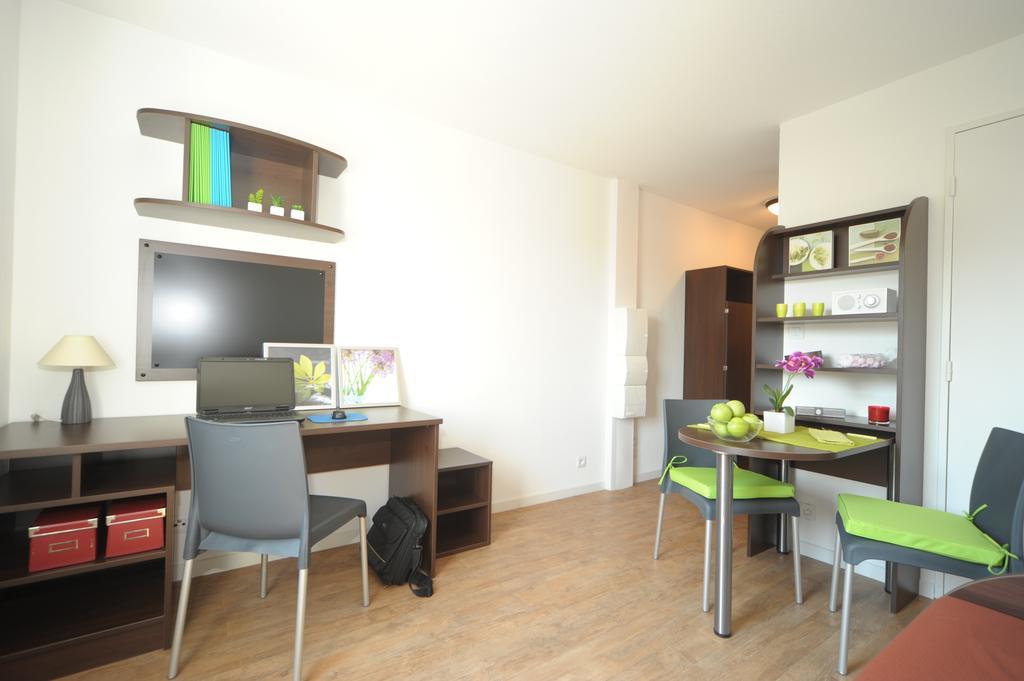 Central Fac Bourg-en-Bresse Quarto foto