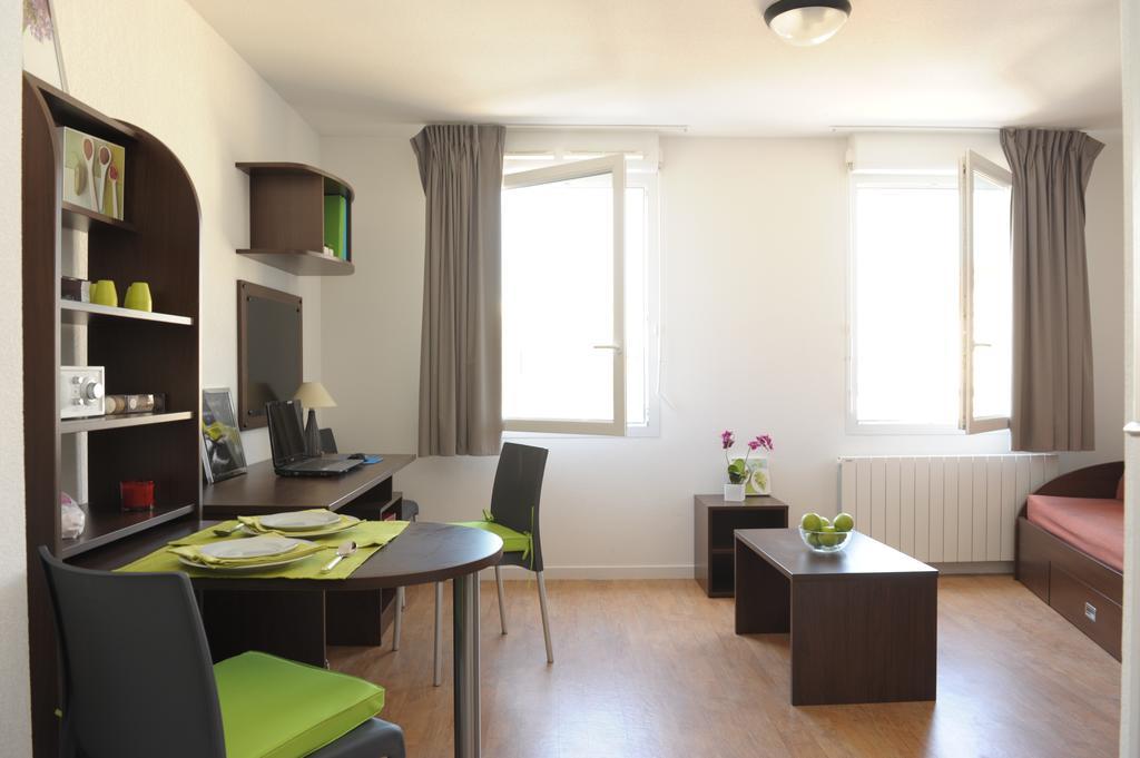Central Fac Bourg-en-Bresse Quarto foto
